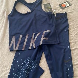 Nike set medium *crop tank * crop leggings